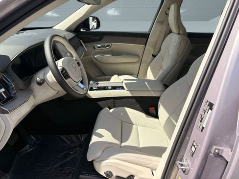 New 2026 Volvo XC90 B6 Ultra w/ Protection Package image 5