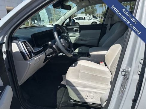 Used 2024 Kia Sorento EX w/ Panoramic Sunroof Package FWD image 13