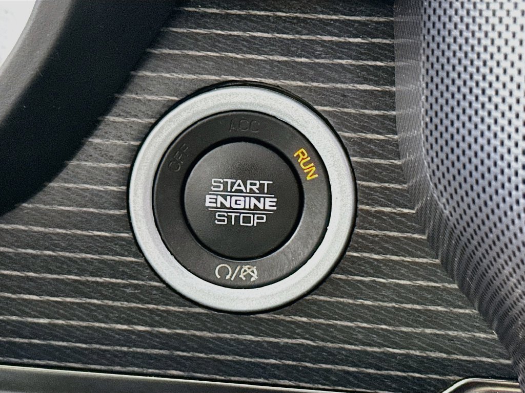 Used 2019 RAM 1500 Limited AWD/4WD image 19