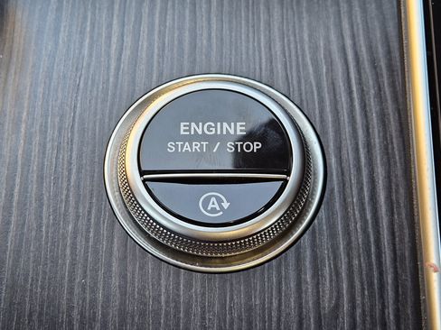 Certified 2025 Mercedes-Benz C 300 Sedan image 22