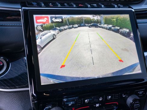 Used 2023 Jeep Grand Cherokee Trailhawk w/ Luxury Tech Group III image 34