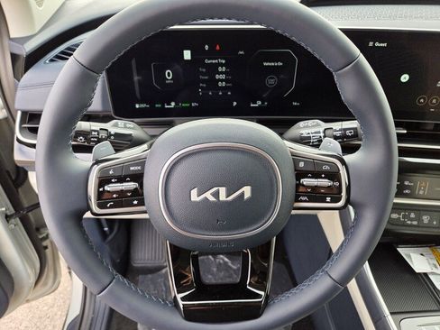 New 2026 Kia Carnival SX Prestige image 12