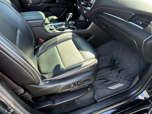 Used 2023 Chevrolet Traverse Premier w/ Redline Edition image 11