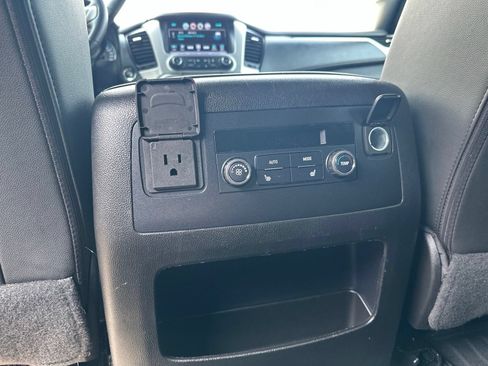 Used 2018 GMC Yukon SLT w/ HD Trailering Package AWD/4WD image 22