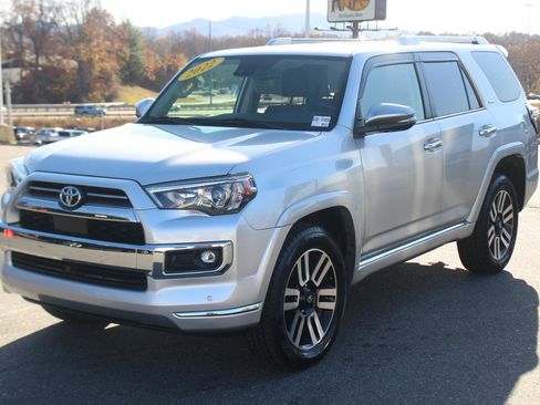 Used 2022 Toyota 4Runner Limited image 3