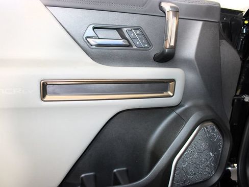 Used 2024 GMC Hummer EV 2X AWD/4WD image 18