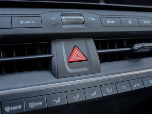 New 2026 Kia K4 LXS image 25