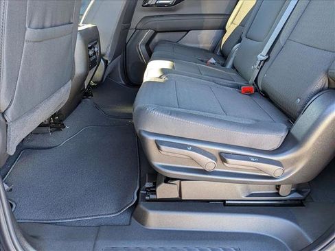 New 2026 Chevrolet Suburban LS image 16