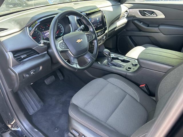 Used 2023 Chevrolet Traverse LT FWD image 15