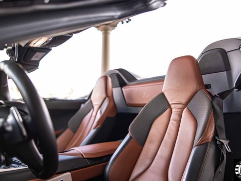 Used 2019 BMW i8 Roadster image 18