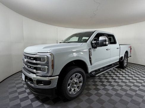 New 2026 Ford F250 Lariat w/ Chrome Package AWD/4WD image 2