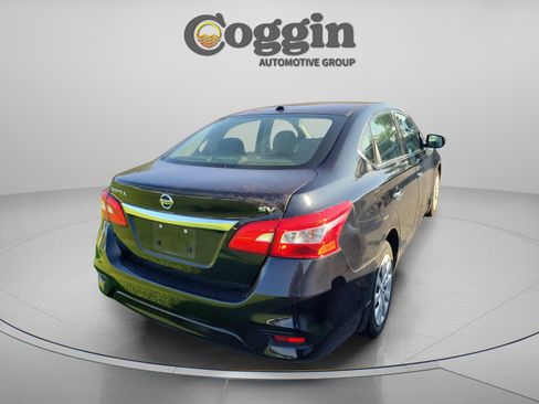 Used 2017 Nissan Sentra SV FWD image 4