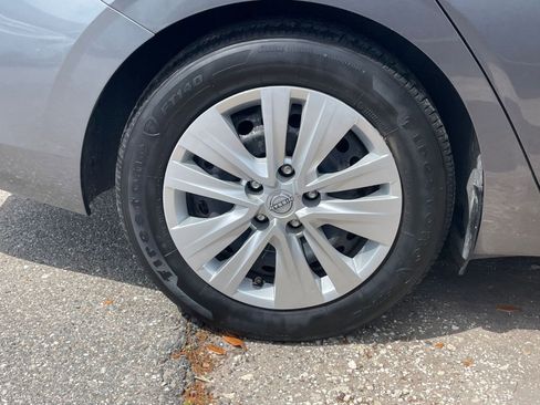 Used 2025 Nissan Sentra S FWD image 28