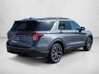 New 2026 Ford Explorer ST-Line w/ Premium Package video 2