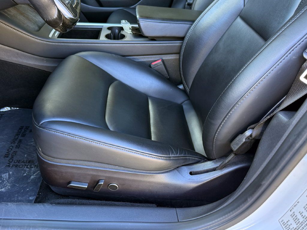 Used 2022 Tesla Model 3 Performance AWD/4WD image 19