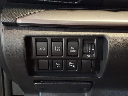 Used 2024 Subaru Forester Premium AWD/4WD image 19