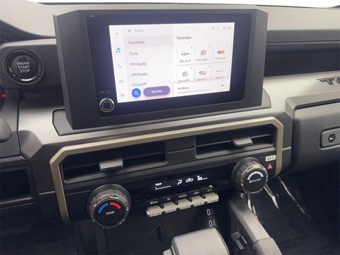 Used 2025 Toyota Tacoma SR5 image 62