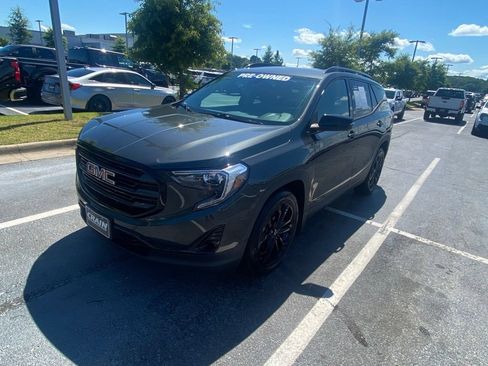 Used 2019 GMC Terrain SLT w/ Preferred Package FWD image 3