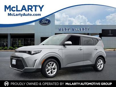 Used 2023 Kia Soul LX w/ LX Technology Package