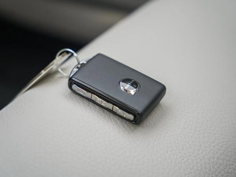 New 2026 Volvo V60 B5 Cross Country Plus w/ Protection Package Premier image 40