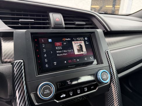 Used 2018 Honda Civic Sport image 21