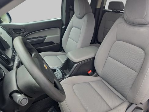 Used 2022 Chevrolet Colorado W/T AWD/4WD image 17