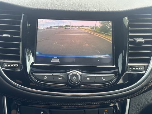 Used 2020 Chevrolet Trax Premier image 17