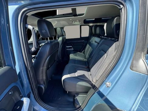 Used 2020 Land Rover Defender 110 SE image 10