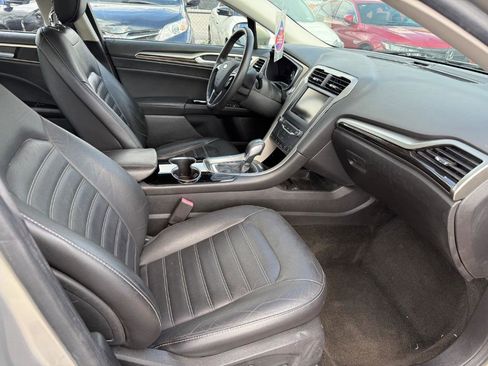 Used 2015 Ford Fusion SE w/ Equipment Group 202A image 15