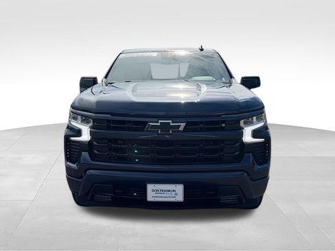 Used 2023 Chevrolet Silverado 1500 RST AWD/4WD image 3