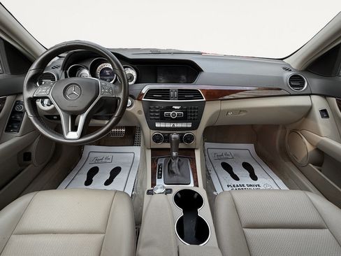 Used 2014 Mercedes-Benz C 300 4MATIC Sedan image 16