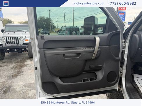 Used 2011 Chevrolet Silverado 1500 LT w/ Max Trailering Pack image 25