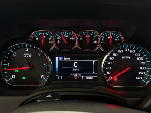 Used 2018 Chevrolet Tahoe LT image 4