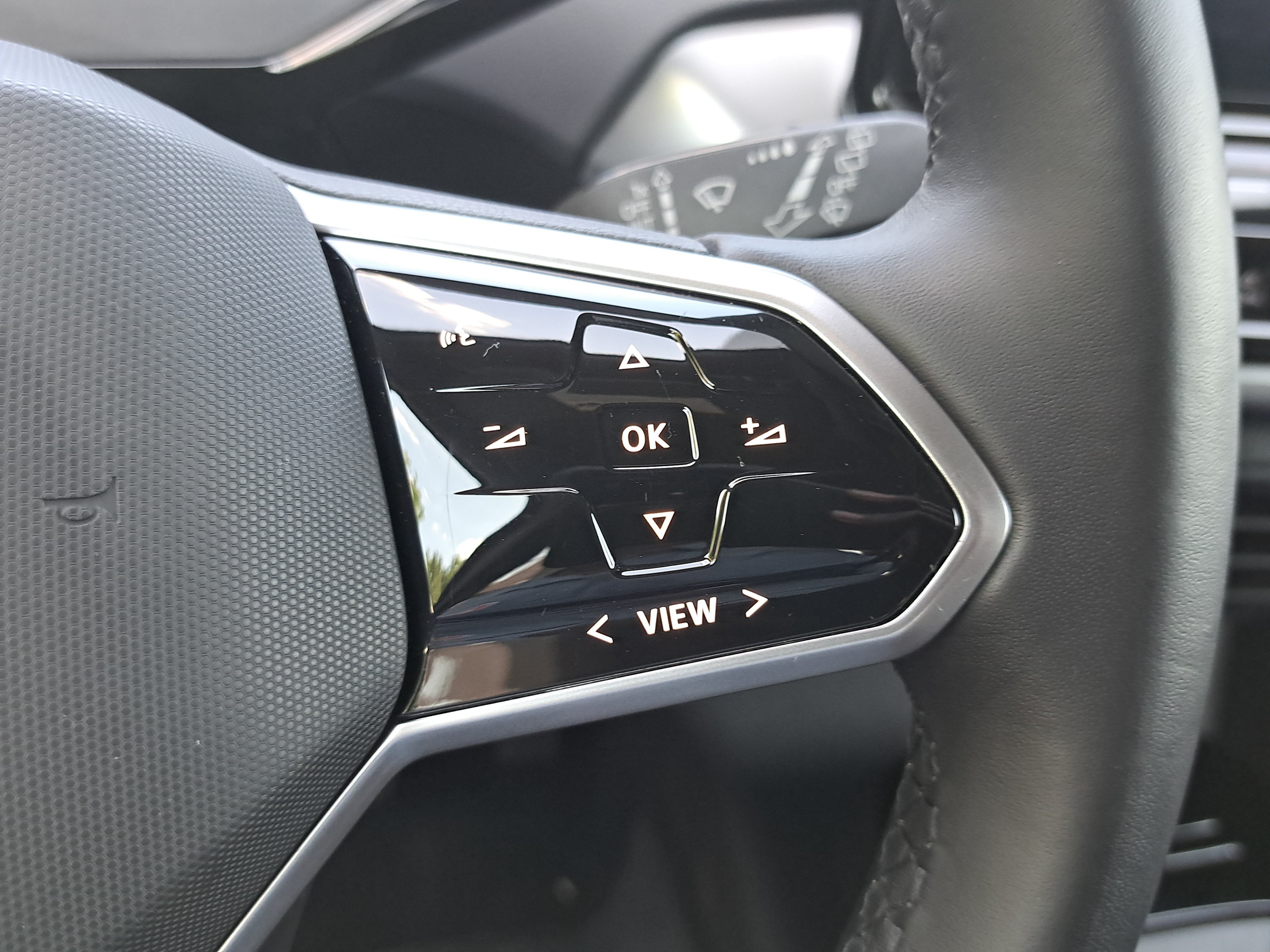 Used 2022 Volkswagen ID.4 Pro RWD image 18