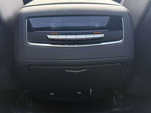 Used 2022 Cadillac Escalade Premium Luxury AWD/4WD image 65