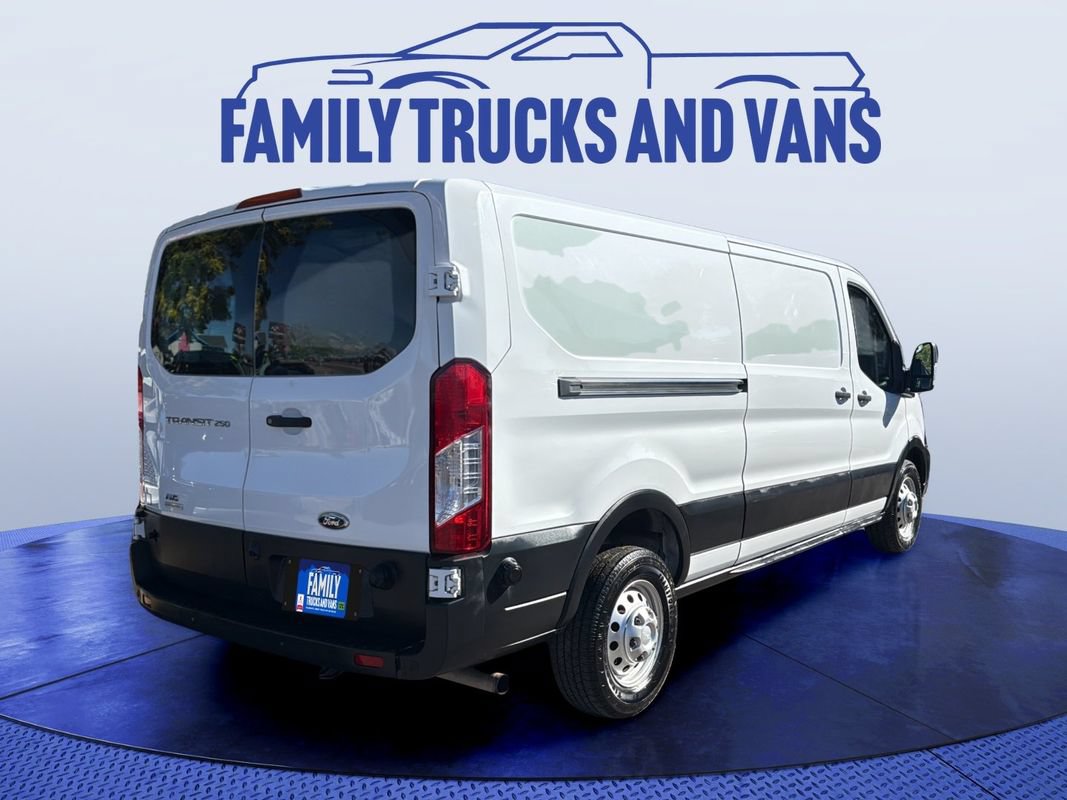 Used 2022 Ford Transit 250 Low Roof AWD w/ Exterior Upgrade Package image 5