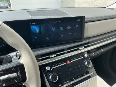 Certified 2025 Hyundai Santa Fe SEL FWD image 21