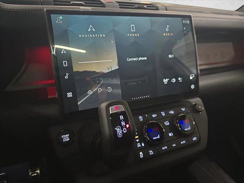 New 2026 Land Rover Defender 110 OCTA image 22