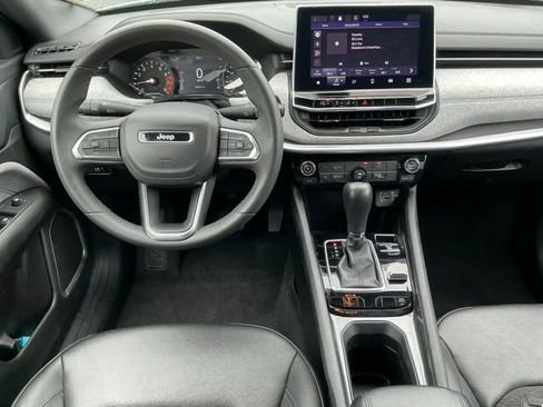 Used 2024 Jeep Compass Latitude AWD/4WD image 15