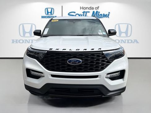 Used 2023 Ford Explorer ST-Line w/ Class IV Trailer Tow Package RWD image 2
