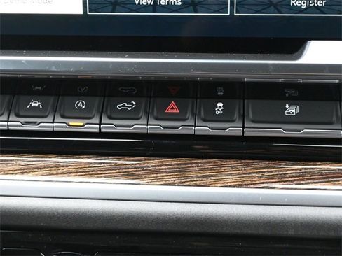 New 2026 GMC Sierra 1500 Elevation image 17