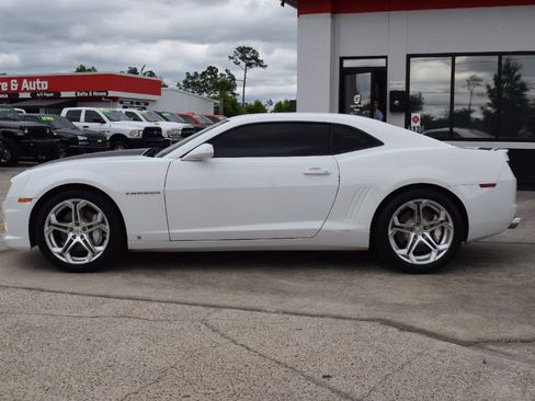 Used 2010 Chevrolet Camaro SS w/ RS Package RWD image 6