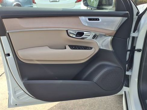 New 2026 Volvo XC90 B6 Ultra w/ Lounge Package image 14