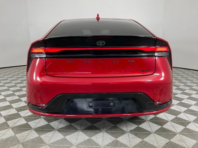 Used 2025 Toyota Prius XLE FWD image 6