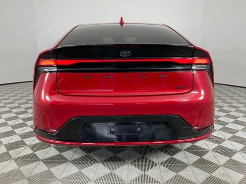 Used 2025 Toyota Prius XLE FWD image 6