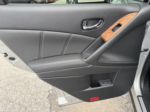 Used 2012 Nissan Murano LE AWD/4WD image 14