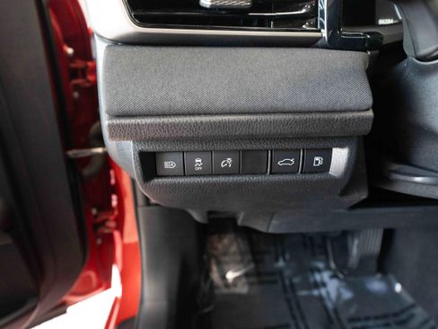 Used 2025 Toyota Camry LE FWD image 11