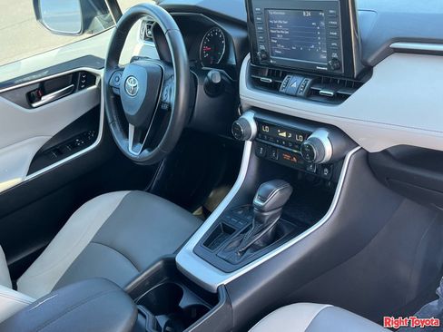 Certified 2020 Toyota RAV4 XLE Premium FWD image 12