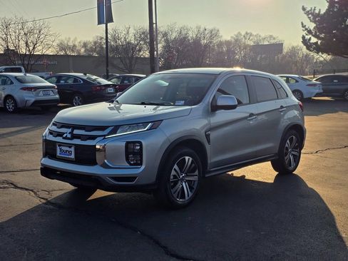 Used 2025 Mitsubishi Outlander Sport ES AWD/4WD image 7