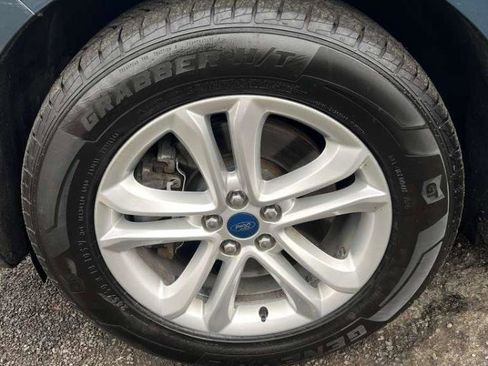 Used 2019 Ford Edge SEL w/ Equipment Group 201A image 21